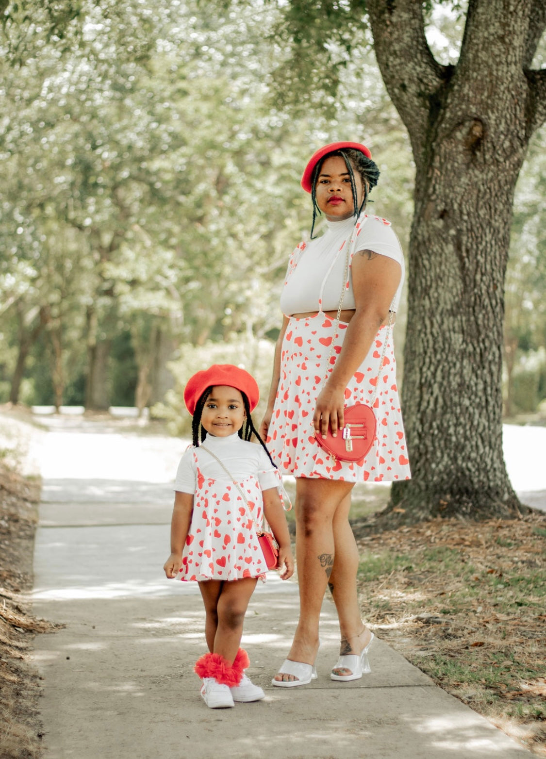 Mommy/Daughter Short Sleeve Top With Heart Shaped Sling Skirt Suit